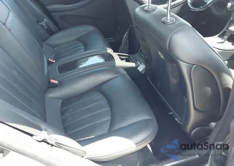 2010 Mercedes-Benz Cls 550 from USA, damaged, VIN WDDDJ7CB4AA163465